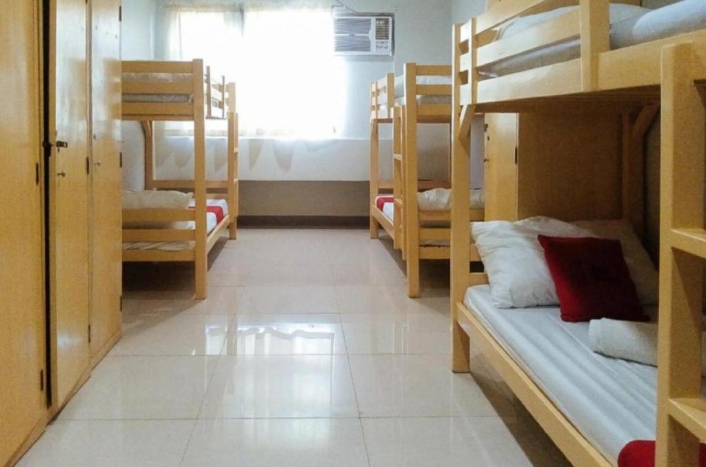 Reddoorz Near Cebu Metropolitan Cathedral Otel Dış mekan fotoğraf