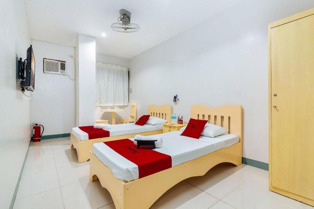 Reddoorz Near Cebu Metropolitan Cathedral Otel Dış mekan fotoğraf