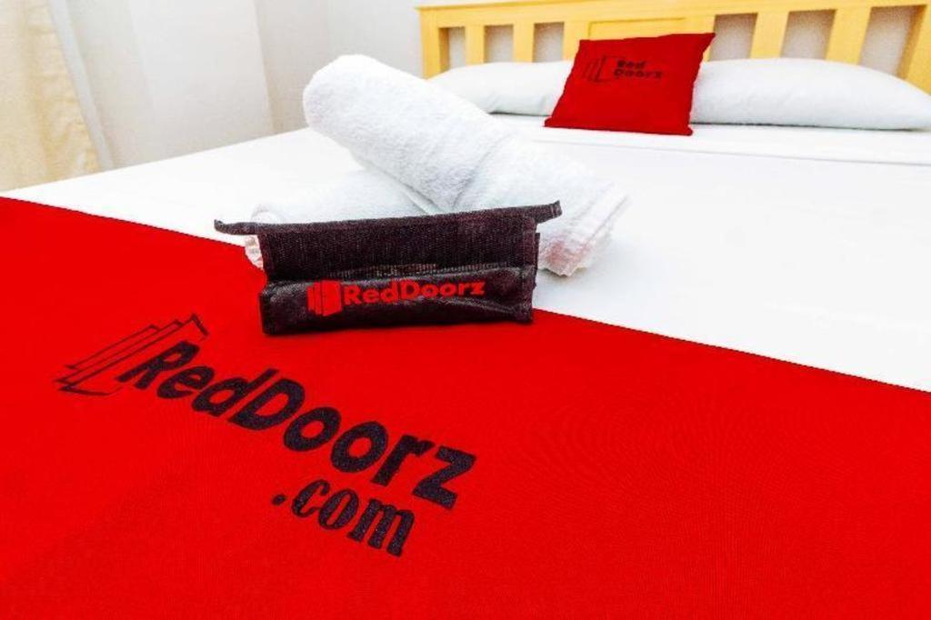 Reddoorz Near Cebu Metropolitan Cathedral Otel Dış mekan fotoğraf
